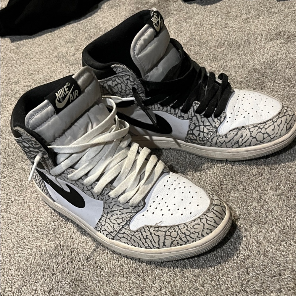 Nike Air Jordan 1 Retro High White Cement